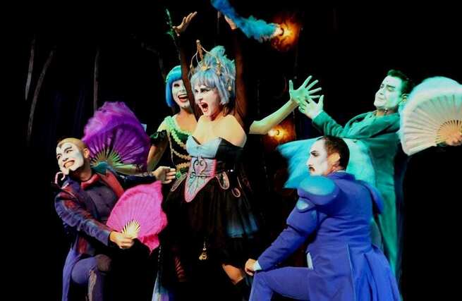 Yllana conquista La Solana con `Opera Locos’ en la reapertura del Tomás Barrera