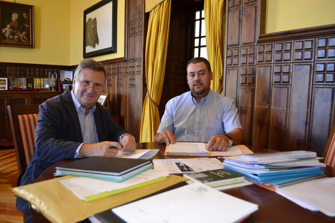 imagen de García-Tizón recibe en audiencia al alcalde de Ventas de Retamosa
