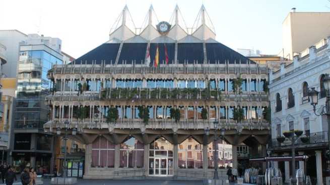 Imagen: El Ayuntamiento de Ciudad Real, abierto de par en par el día 4