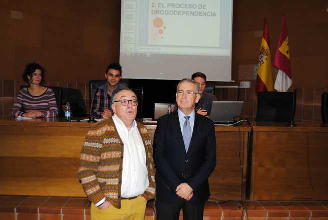 imagen de Campus de Albacete se celebra un curso profundiza en el mundo de las drogodependencias