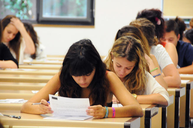imagen de El 74,16 % de los alumnos aprueba la PAEG de septiembre en el distrito universitario de Castilla-La Mancha