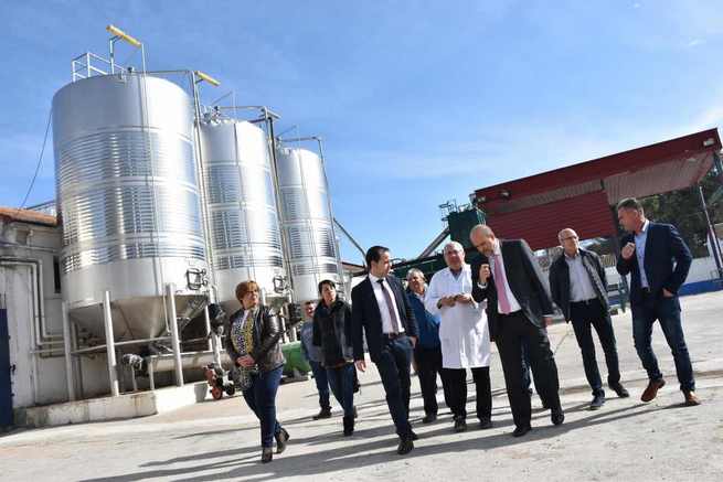 La Junta espera concluir en mayo la nueva iluminación de los molinos de viento de Herencia