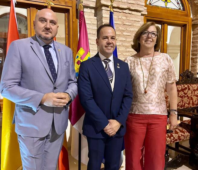 El Gobierno de Castilla-La Mancha reafirma su compromiso con las tradiciones populares