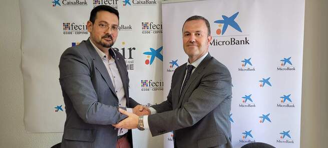  MicroBank y la Federación Empresarial de Ciudad Real firman un convenio de colaboración 