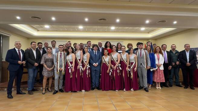 El presidente de la Diputación no falta a la cita que impregna el inicio de la feria y fiestas de Munera