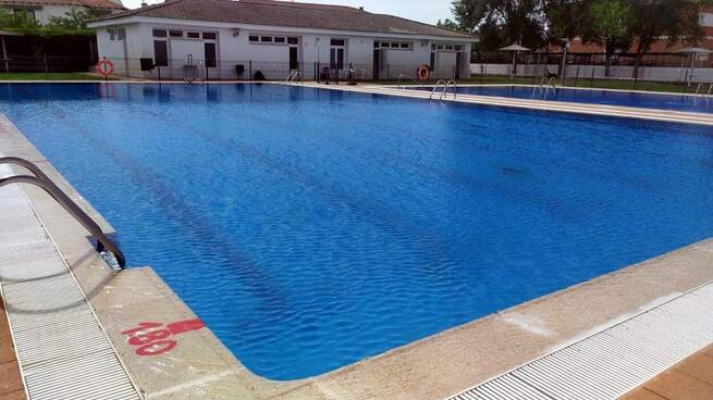 Viso del Marqués abre sus 2 complejos de piscinas municipales en Polideportivo y Valle de los Perales