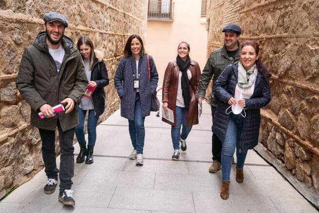 Toledo muestra sus potencialidades como destino ideal para viajar en familia a los ganadores del sorteo de Fitur