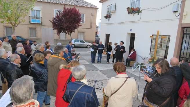 Manzanares celebra las cruces de mayo