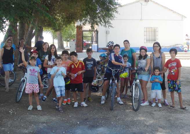 imagen de Niños y adultos participaron en la Fiesta de la Bicicleta de Corral de Almaguer