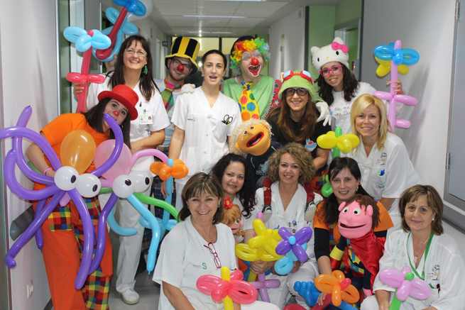 imagen de Los pacientes ingresados en el Hospital de Almansa reciben una visita muy especial por Navidad 