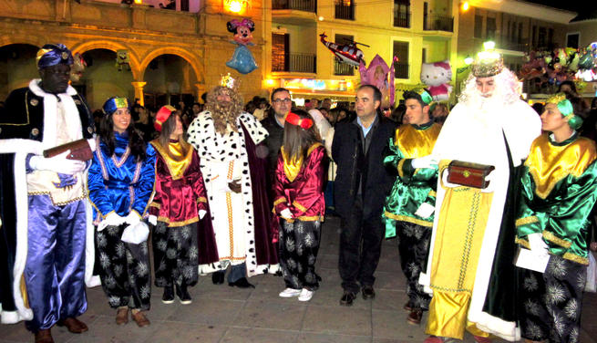 imagen de La gran cabalgata de reyes llenó de ilusión las calles de la ciudad de Villarrobledo