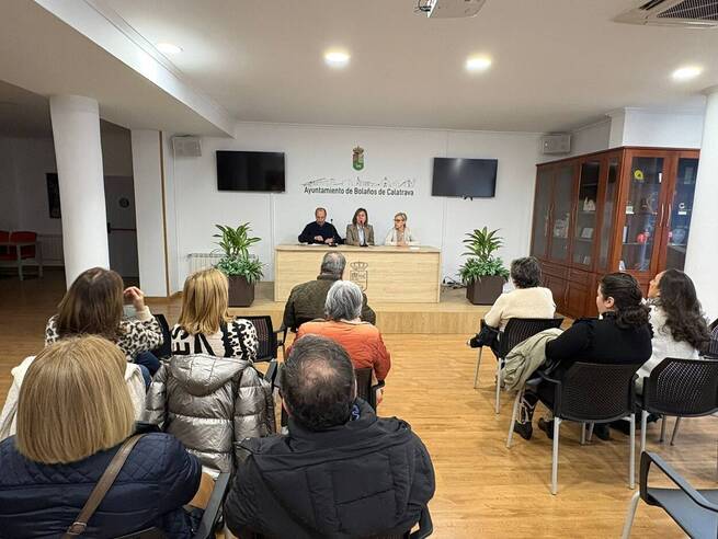 Bolaños mantiene su compromiso en la lucha contra el cáncer con la lectura de un manifiesto por la humanización y la atención integral