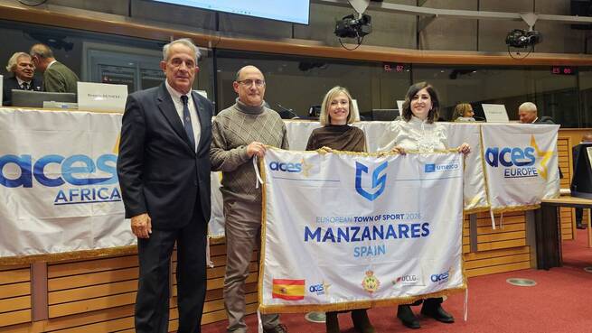 Manzanares recibe en Bruselas el título de Villa Europea del Deporte 2026