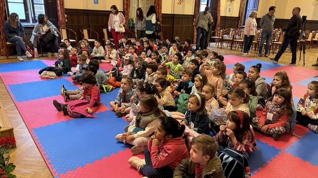 La magia de los cuentos vuelve a llenar de vida el Antiguo Casino, en el 21 Maratón Municipal de Cuentos