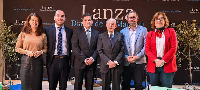 El presidente de la Diputación ensalza a Rafael Torres como “figura referente” del sector vitivinícola y del ámbito socioeconómico de la provincia