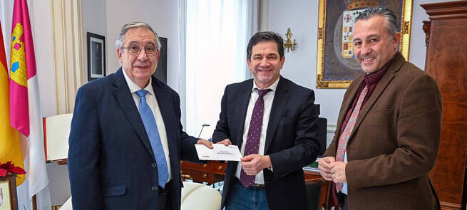 El Banco de Alimentos agradece la aportación solidaria de los trabajadores de la Diputación que han asistido a la comida de navidad