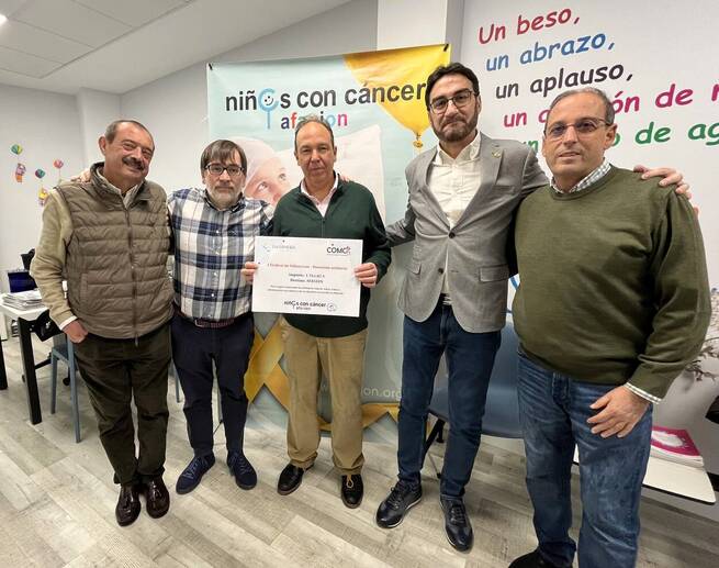 Los Colegios de Médicos y de Enfermería de Ciudad Real entregan 1.761,82 euros a Afanion tras el I Festival de Villancicos