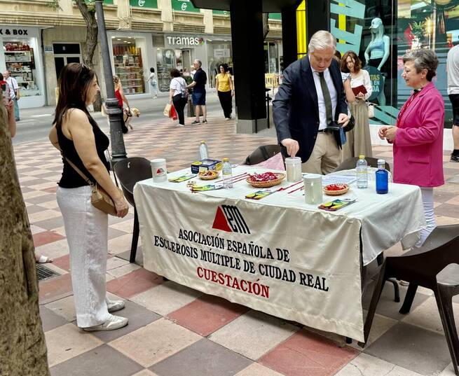El Ayuntamiento de Ciudad Real muestra su apoyo a AEDEMCR