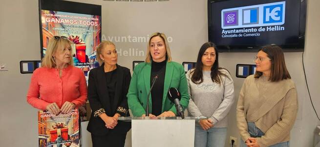 98 establecimientos participarán en la Campaña de Navidad 2025 organizada por la Concejalía de Comercio