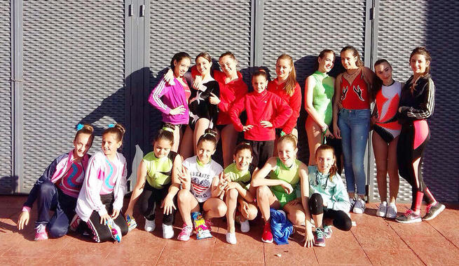 Imagen: La concejalía de deportes contribuye a que las jóvenes gimnastas rabaneras participen en el Nacional de Valladolid y el Andaluz de Cabra