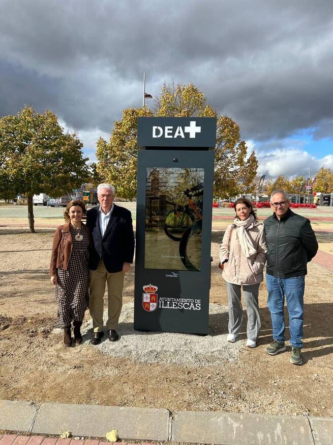 Illescas cuenta con un mupi en el que se incluye un desfibrilador externo