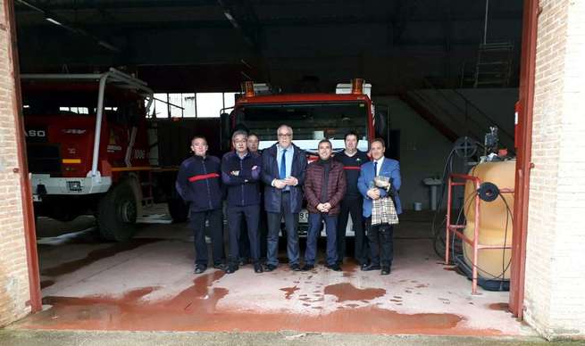 El presidente del SCIS visita el Parque de bomberos de Almadén donde próximamente se incorporarán nuevos efectivos