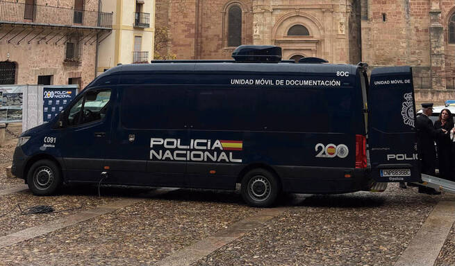 Agotadas las citas previas para la expedición del DNI o el pasaporte en Azuqueca