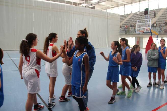 Los colegios Santísima Trinidad y Nuestra Señora de La Trinidad de Alcázar de San Juan se proclaman campeón y subcampeón provincial de baloncesto alevín femenino