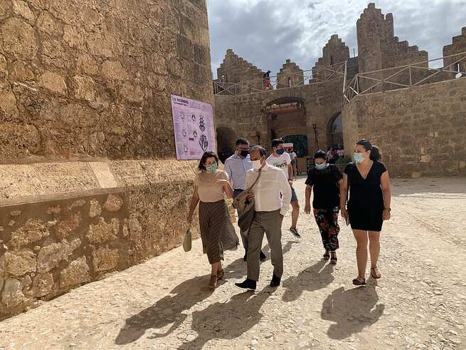 Bellido destaca el tirón turístico de los pueblos de la región este verano, con un modelo de “turismo limpio y responsable”