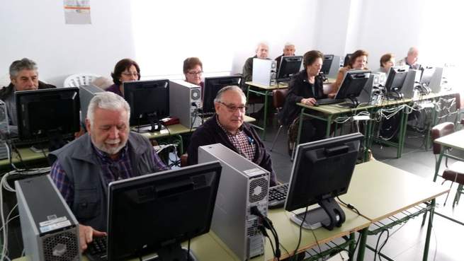 Imagen: Clausurado el curso de alfabetización informática para mayores 