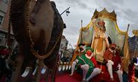 Valdepeñas recibe a la Cabalgata de Reyes con nueva carroza, un amplio recorrido y miles de regalos