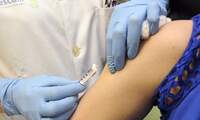 Castilla-La Mancha comienza la campaña de vacunación contra la gripe este viernes animando a la vacunación conjunta con la de Covid