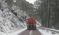 La Diputación de Albacete cierra su operativo especial de carreteras por las borrascas Fien y Gérard con más de 16 toneladas de sal esparcidas en varias vías de la Sierra del Segura