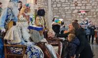 Los Reyes Magos culminan las celebraciones navideñas en Pareja con visitas a Cereceda, Casasana y la villa
