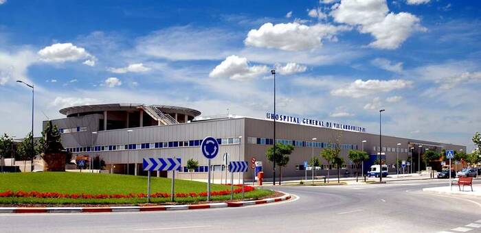 Un joven resulta herido por arma blanca durante una agresión en plena calle en Las Pedroñeras (Cuenca)