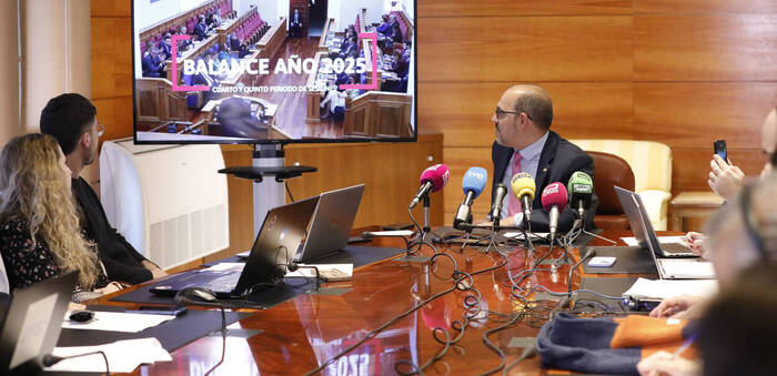 Bellido destaca el "microclima de acuerdo" entre PSOE y PP que ha permitido aprobar conjuntamente la mitad de las leyes de 2025