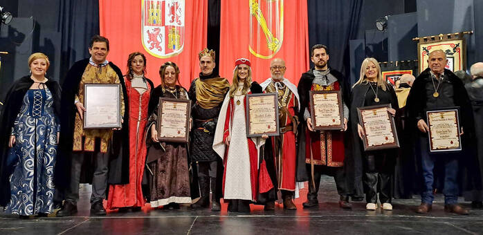 El presidente de la Diputación y la alcaldesa de Castellar de Santiago, nombrados Caballero y Dama de la Encomienda en el marco de las Jornadas Medievales de Montiel