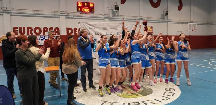 Baloncesto Valdepeñas Albert se proclama campeón de la Copa U19 Femenina tras vencer 33-89 al C.B. La Solana