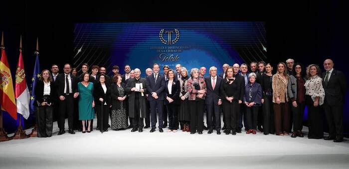 Toledo distingue a sus ciudadanos e instituciones más destacadas en la emotiva gala de Honores de San Ildefonso
