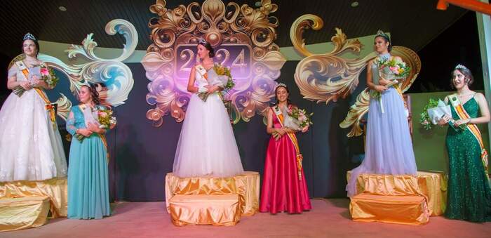 Ángela López Trello, Helena Sánchez-Brunete Santos y Lucía Simón Román, coronadas Reinas de la Feria y Fiestas 2024 de Villacañas