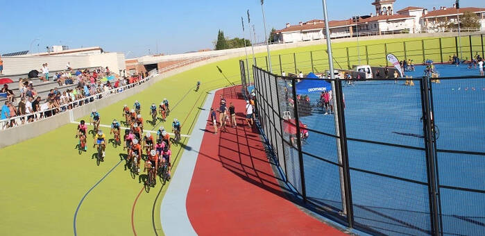 Valdepeñas inaugura la Copa de España de Pista 2026 con casi 150 ciclistas júnior y cadete