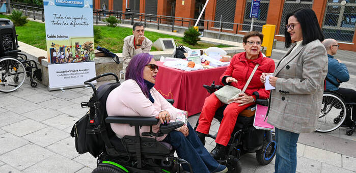 La Diputación de Ciudad Real respalda a la asociación ‘Ciudad Accesible’ en el Día Mundial de las Ciudades con actividades reivindicativas en espacios públicos