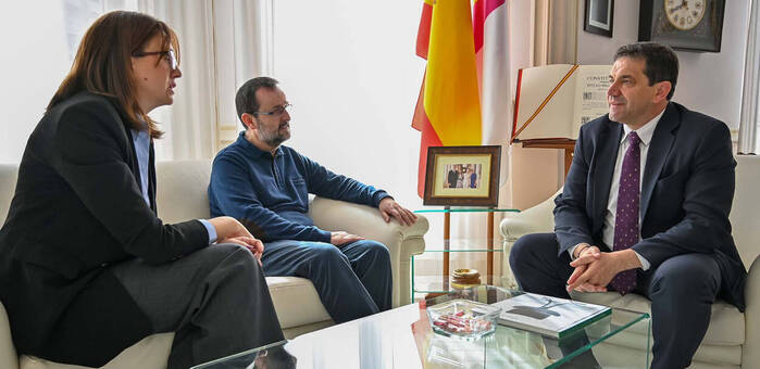 Valverde se reúne con representantes de la demarcación de Ciudad Real del Colegio Oficial de Arquitectos de Castilla-La Mancha para abordar posibles futuras colaboraciones