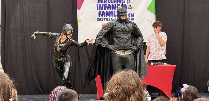 Más de 500 personas celebran en Villacañas la Fiesta de los Derechos de la Infancia con actividades lúdicas y educativas