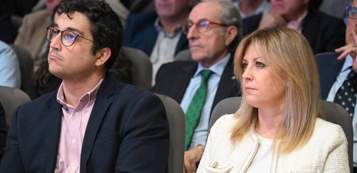 Abengózar acusa al PP de presentar 1.150 enmiendas "fake" cargadas de recortes a servicios públicos