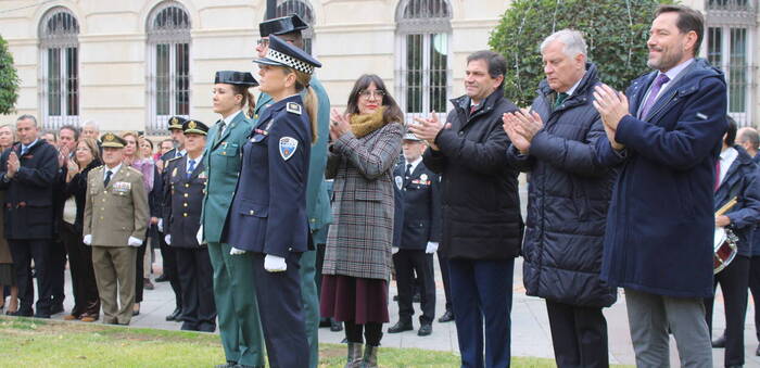 Blanca Fernández asegura que hoy hay que reivindicar “el magnífico recorrido de 47 años de democracia, igualdad, justicia y libertad”