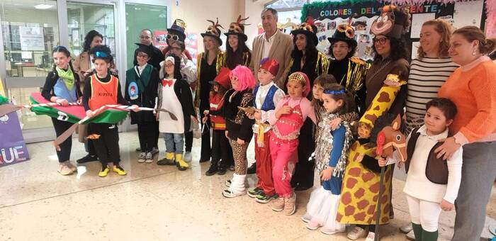 ‘Sabores del pasado, colores del presente’ del CEIP ‘Elena Maseras’, llega a Delegación Abierta como un homenaje al Carnaval de Miguelturra