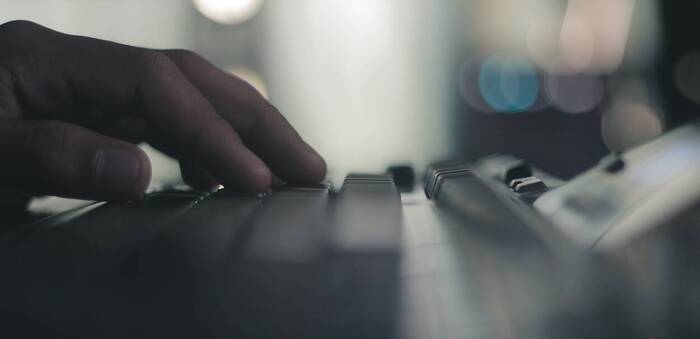 Cómo organizar los archivos digitales en pequeñas empresas de Castilla-La Mancha