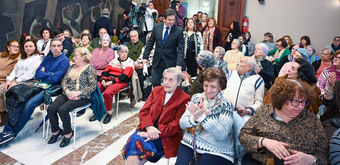 Valverde reivindica la memoria y sabiduría de los mayores en el 25 aniversario de Recuerdos Vivos