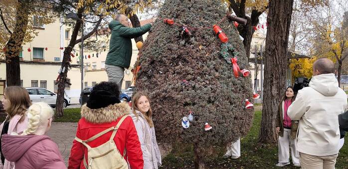 Ciudad Real impulsa la convivencia vecinal con la actividad "Decorando el barrio" en la Plaza de Toros